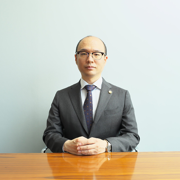 弁護士　松本佳朗
