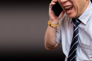 デリヘルでの本番行為で警察通報を示唆され500万円請求されるも80万円で解決した事例