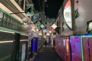 風俗の裏引きで300万円の念書を書かされるも40万円で示談が成立した事例