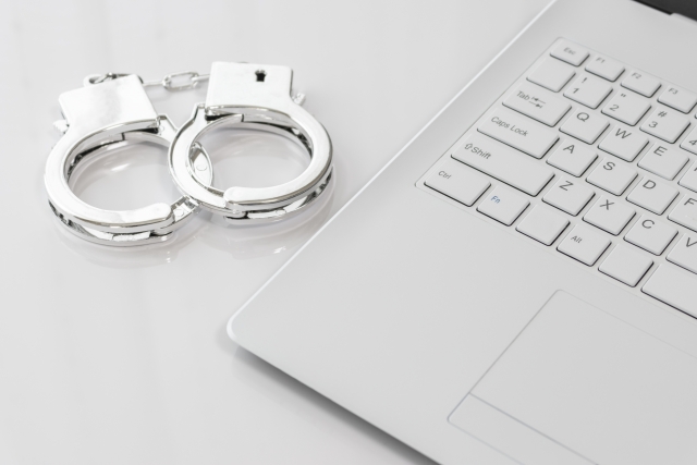 トレントで逮捕される可能性は？逮捕事例と開示請求対応を解説