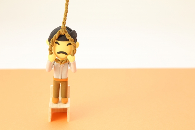 「自殺してやる」は脅迫罪に当たる?本当に自殺されたら責任を負う?