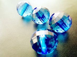自己破産の利用条件|自己破産と債務整理の違いを詳しく解説